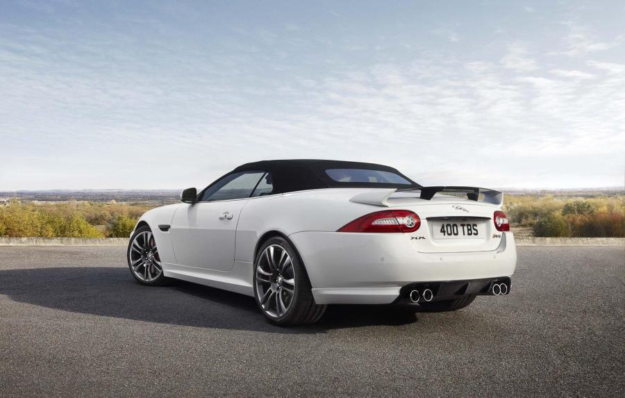  Jaguar XKR-S Convertible 2012 года  (фото 21 из 45)